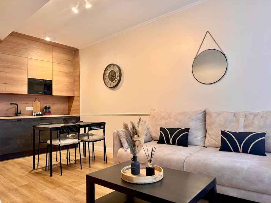 L'Orchidee - Netflix - Wi-Fi - Proche Centre Daire Troyes Dış mekan fotoğraf